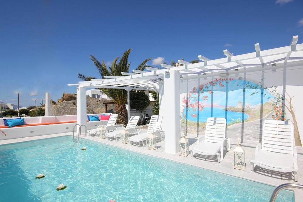 Photo of Outdoor in Glastros
