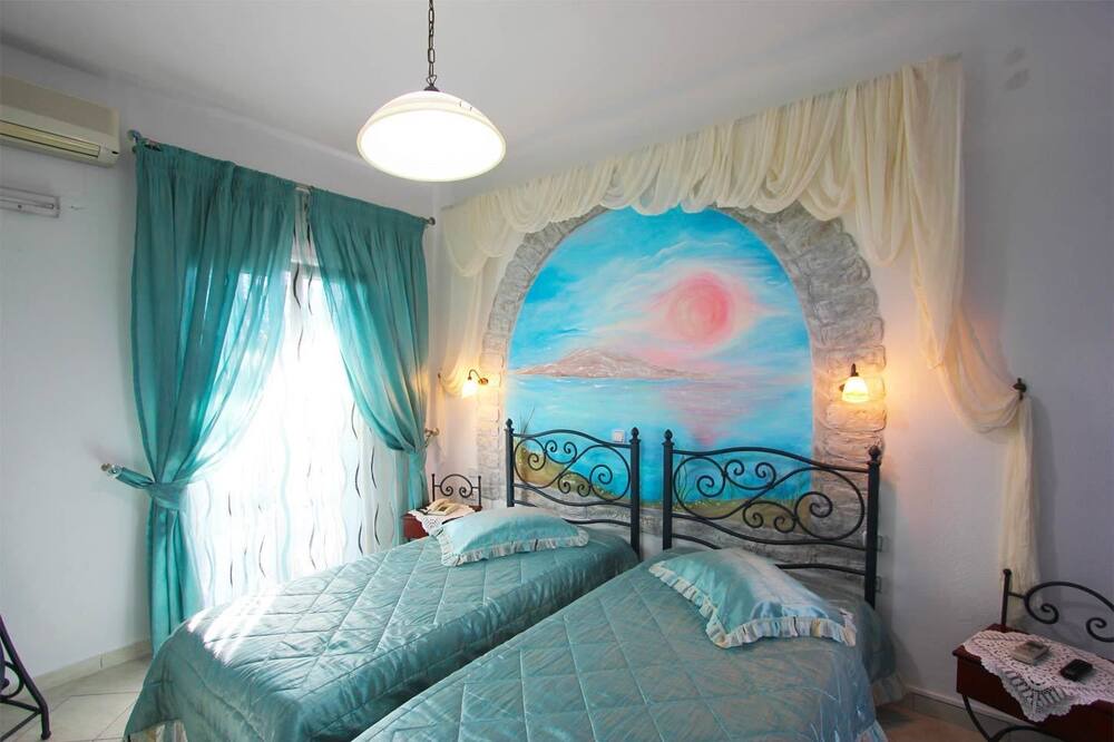 Photo of Bedroom in Glastros