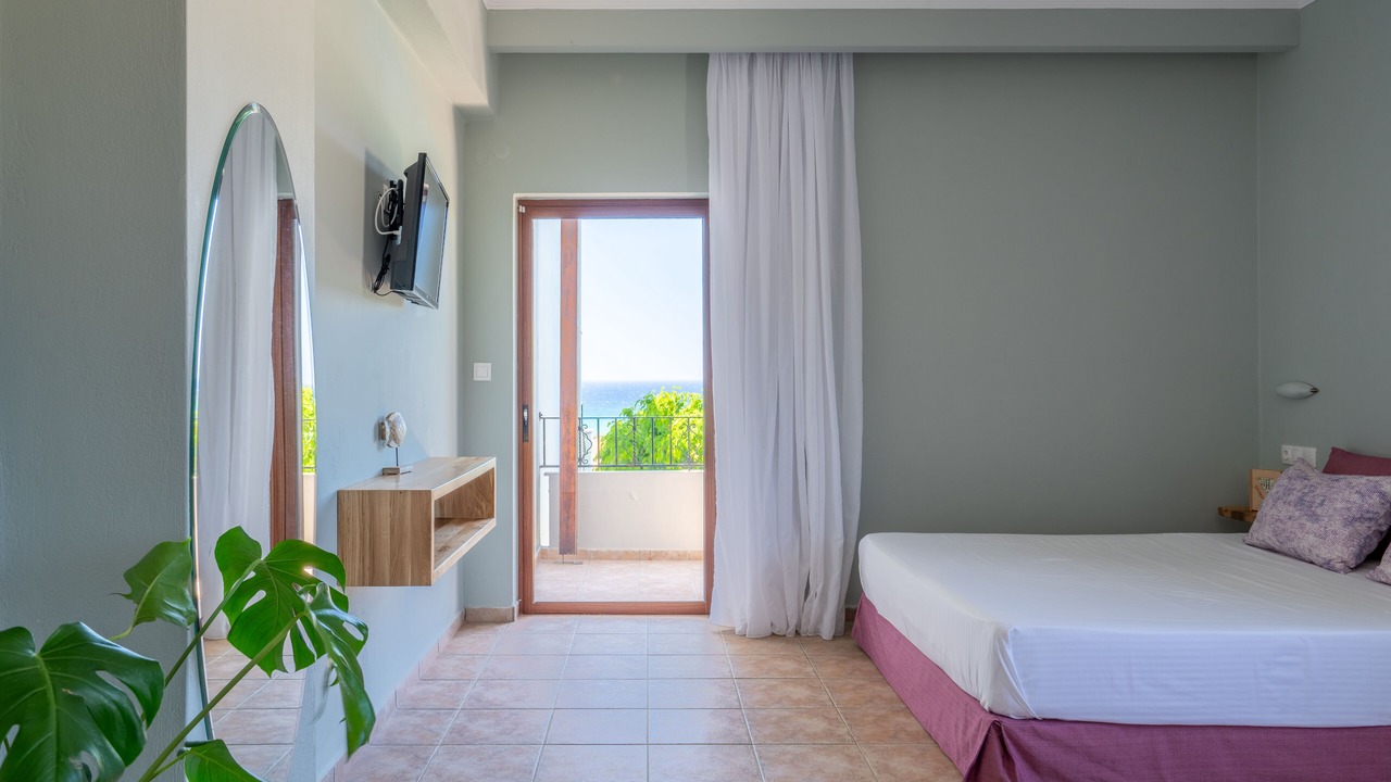 Photo of Bedroom in Gialos