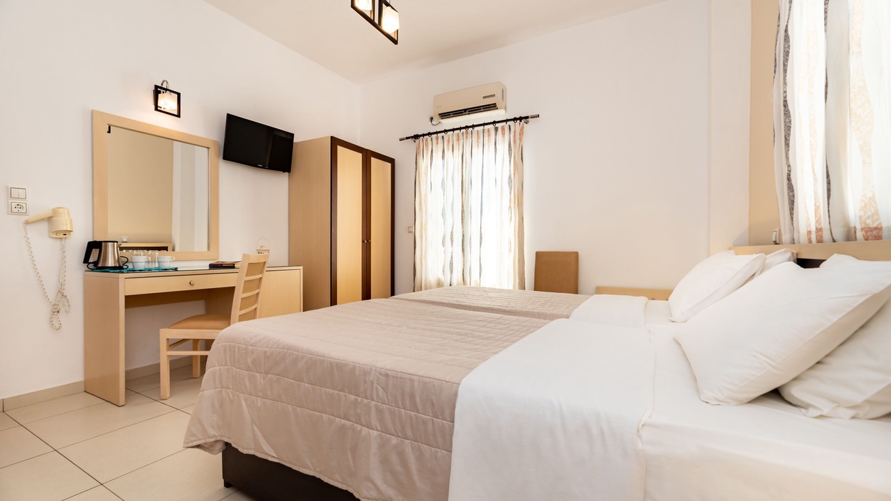 Photo of Bedroom in Perissa