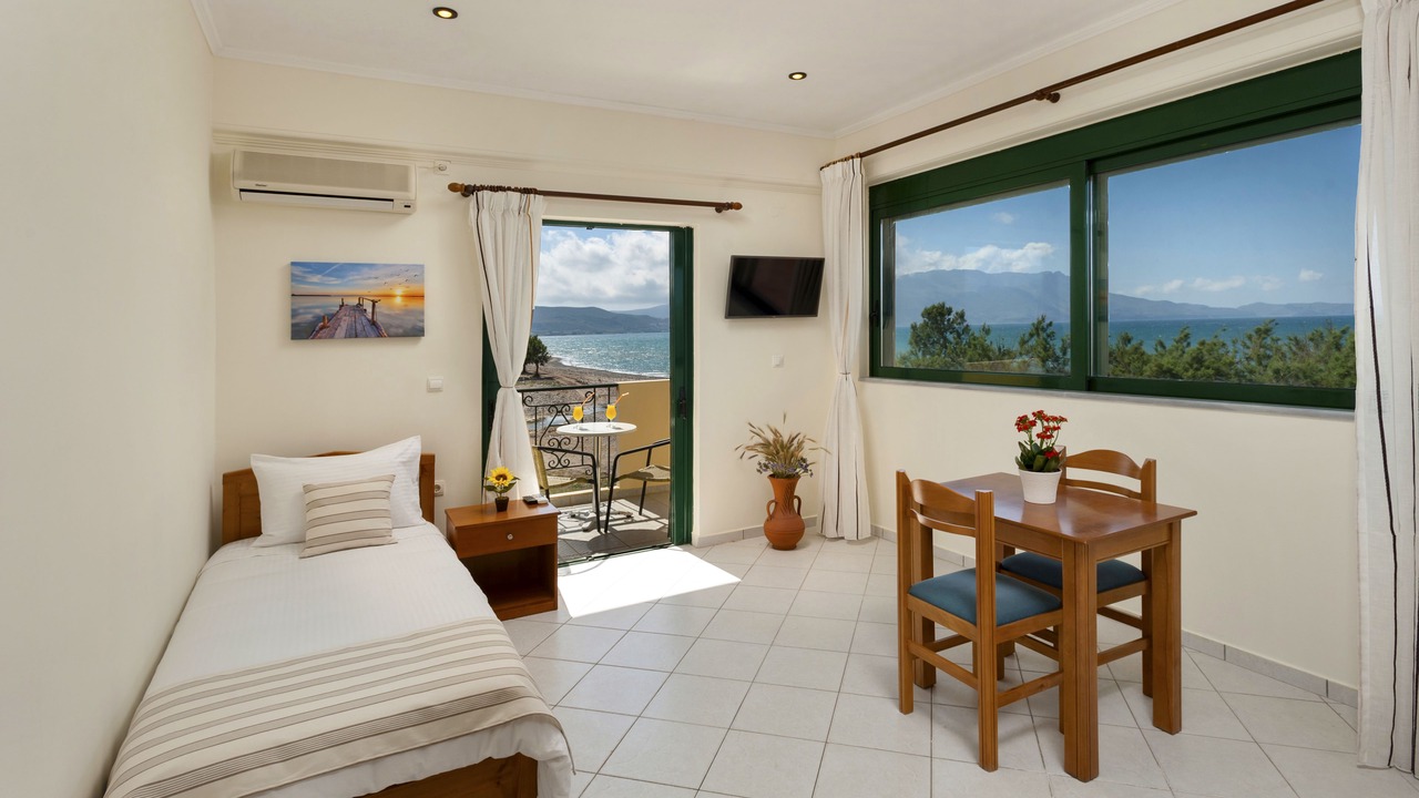 Photo of Livingroom in Korfalonas