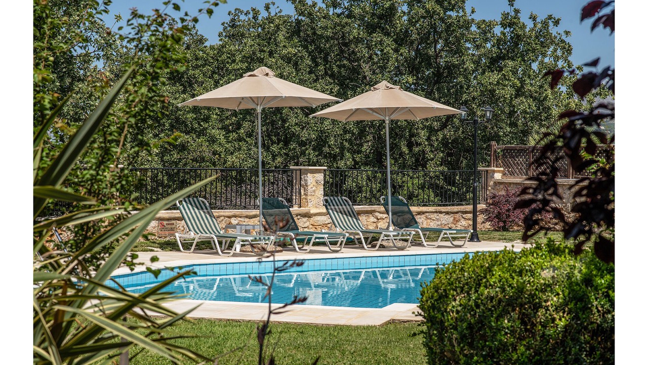 Photo of Outdoor in Gerani