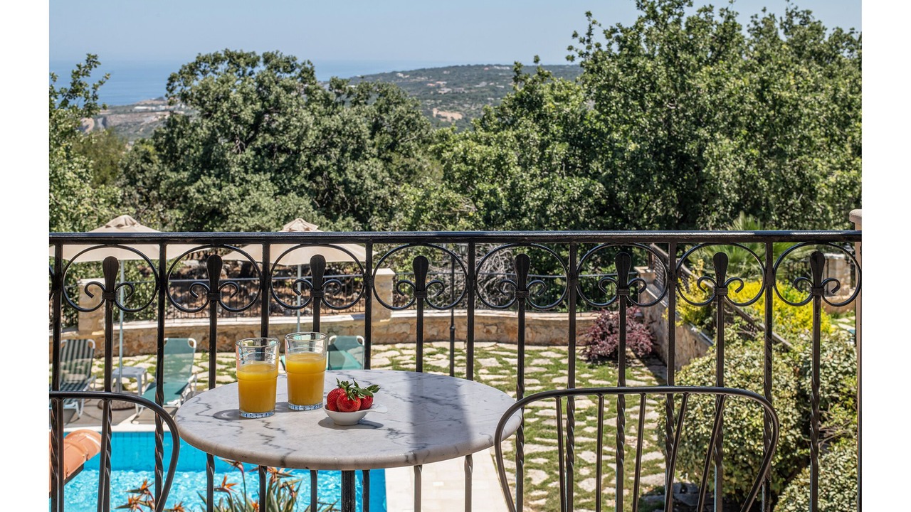 Photo of Outdoor in Gerani