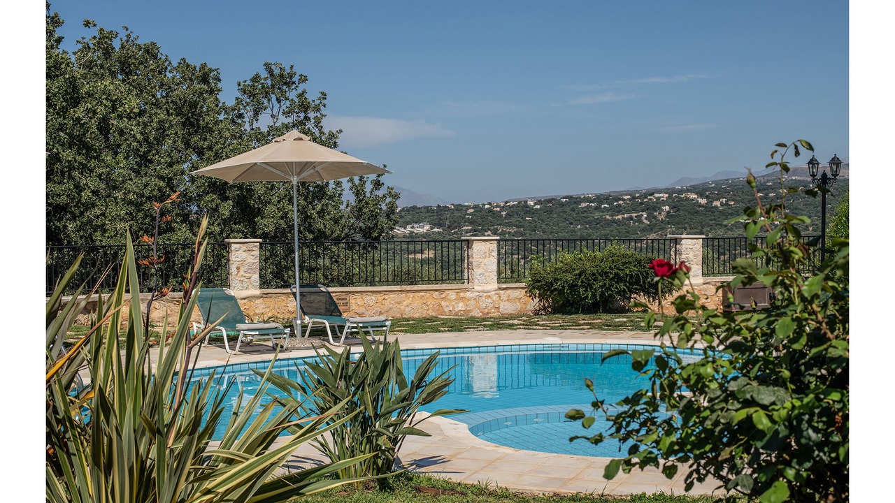 Photo of Outdoor in Gerani