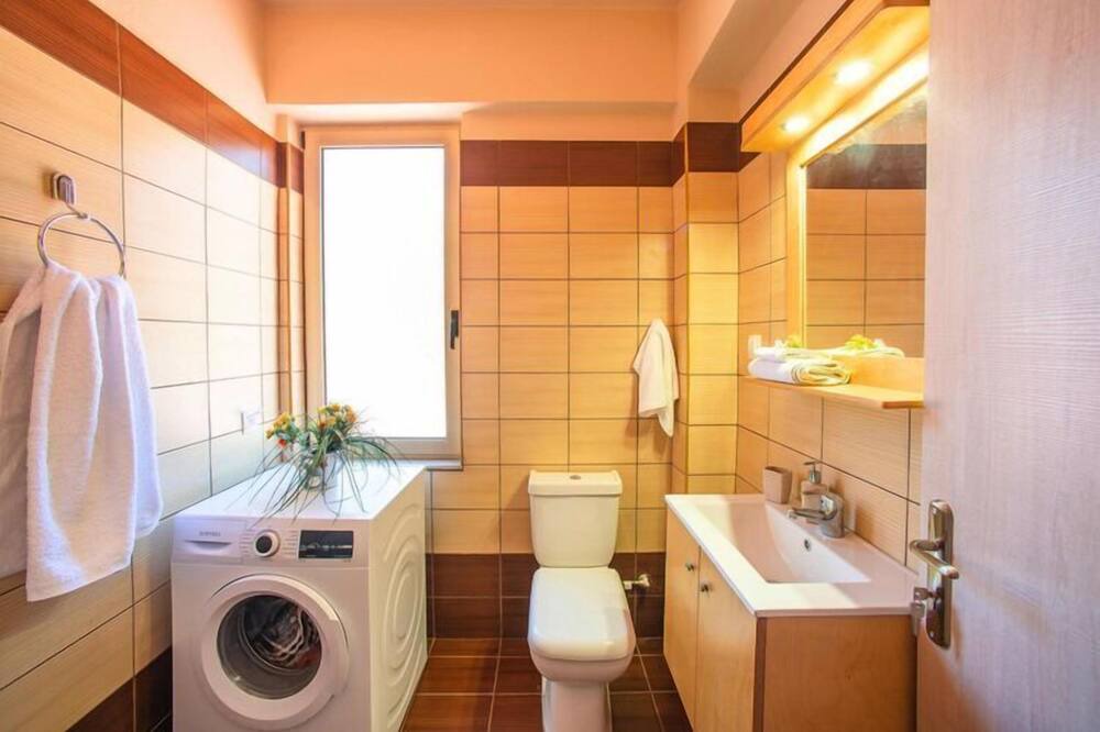 Photo of Bathroom in Mathes