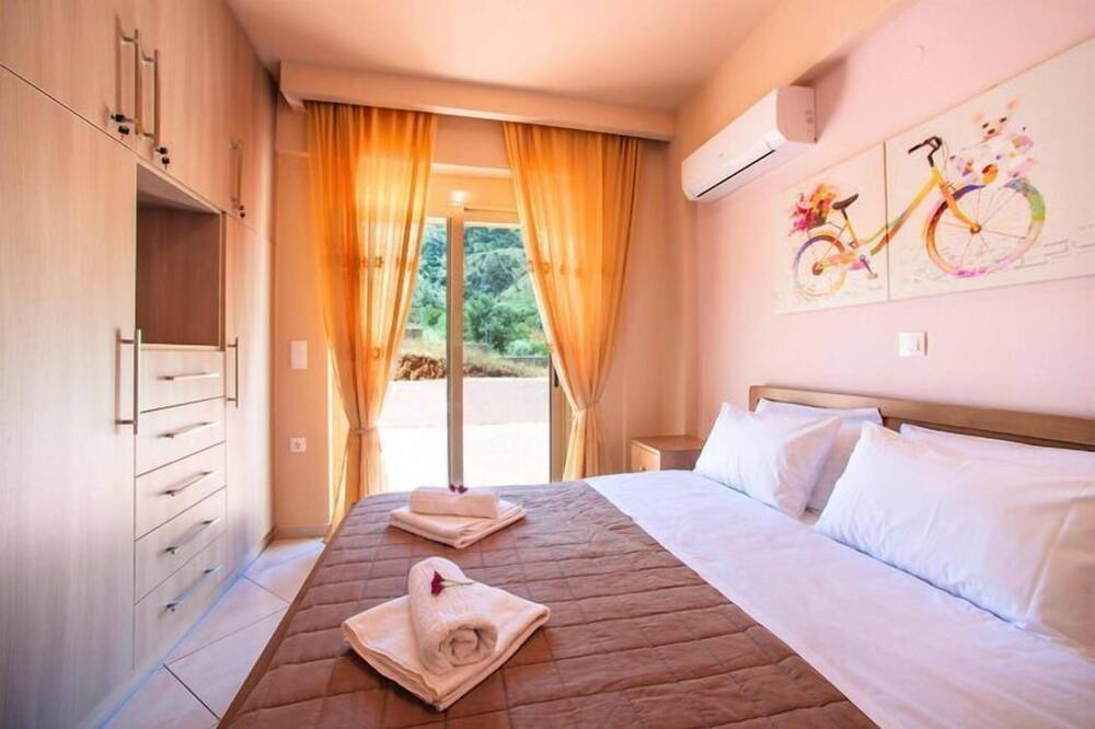 Photo of Bedroom in Mathes