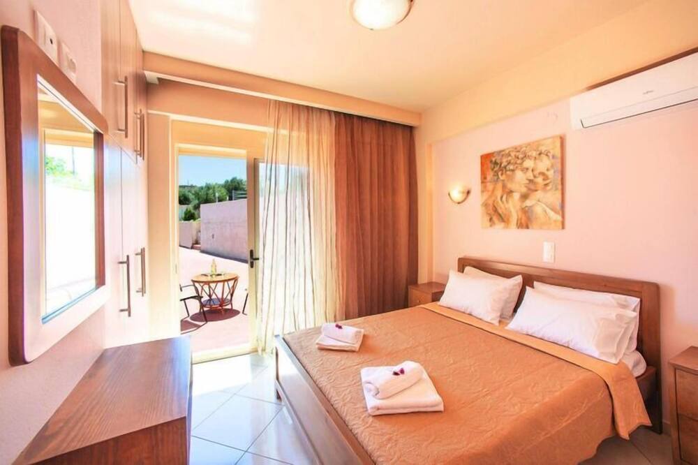 Photo of Bedroom in Mathes
