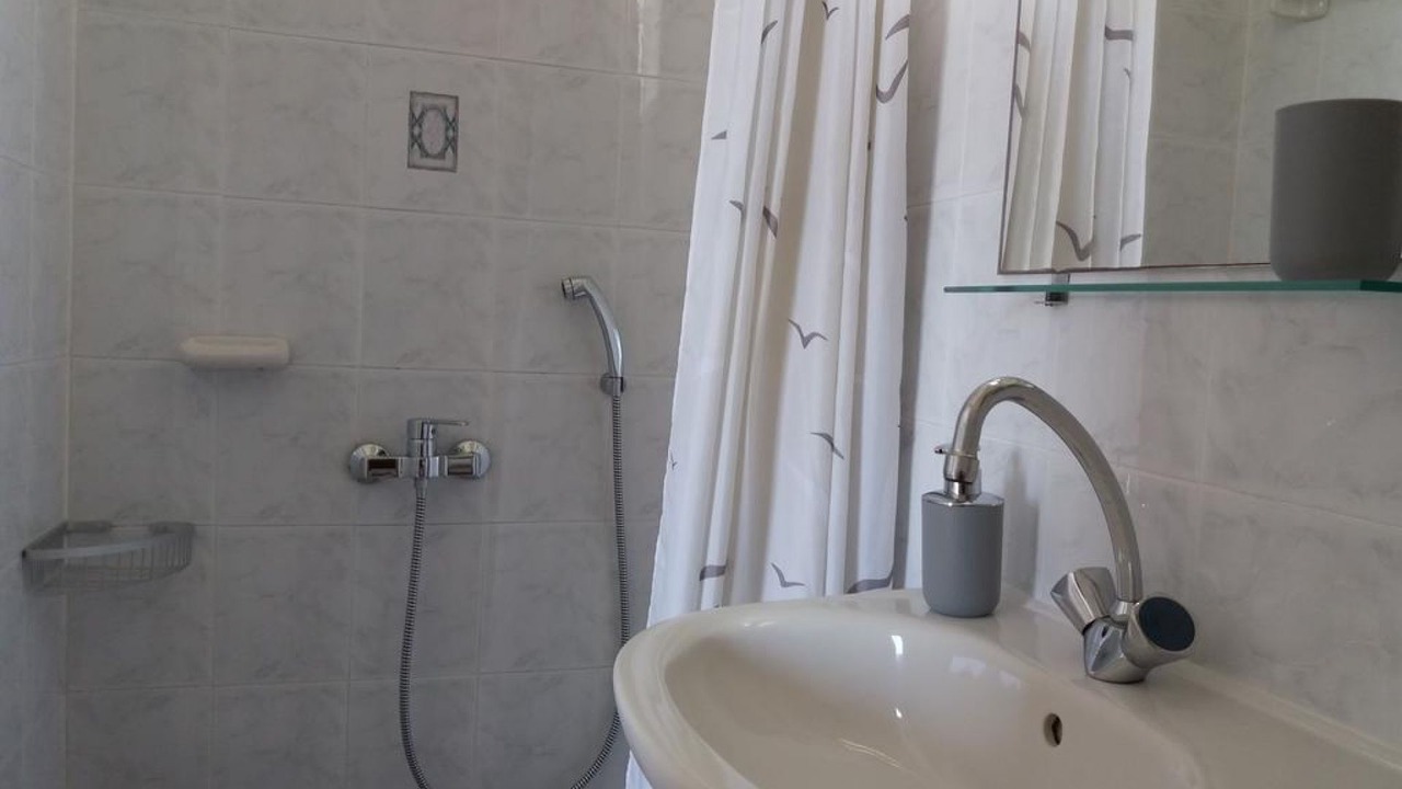 Photo of Bathroom in Platis Gialos