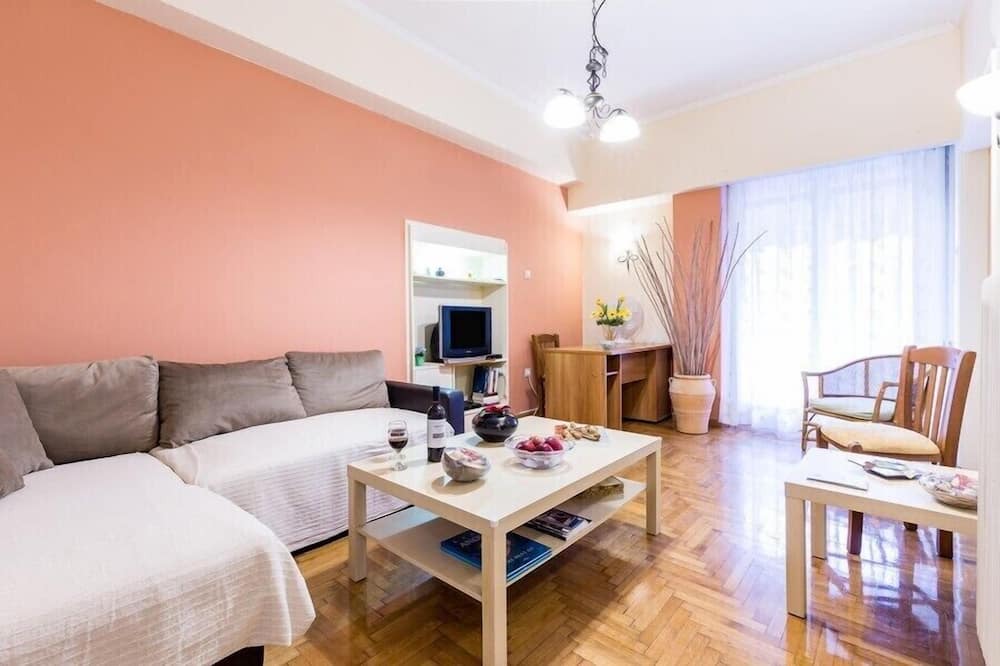Photo of Livingroom in Platia Viktorias