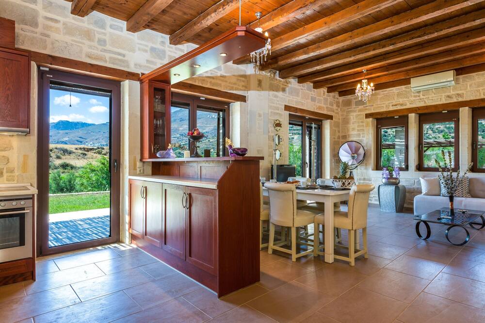 Photo of Livingroom in Lefkogeia