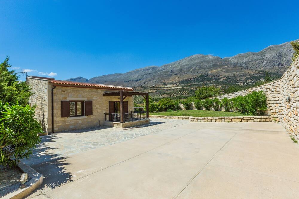 Photo of Others in Lefkogeia