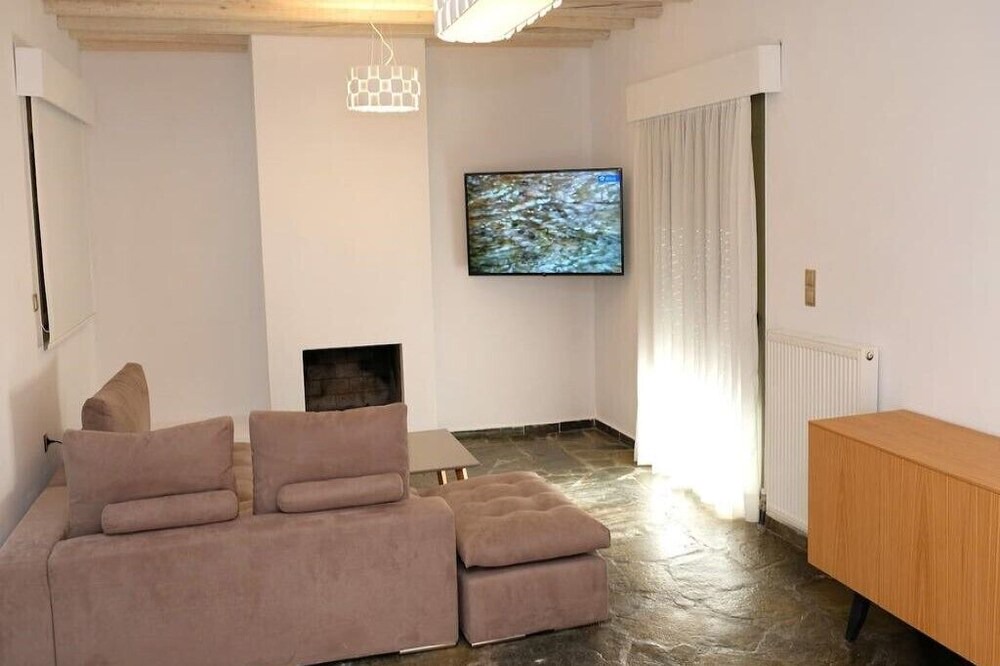 Photo of Livingroom in Lefkogeia