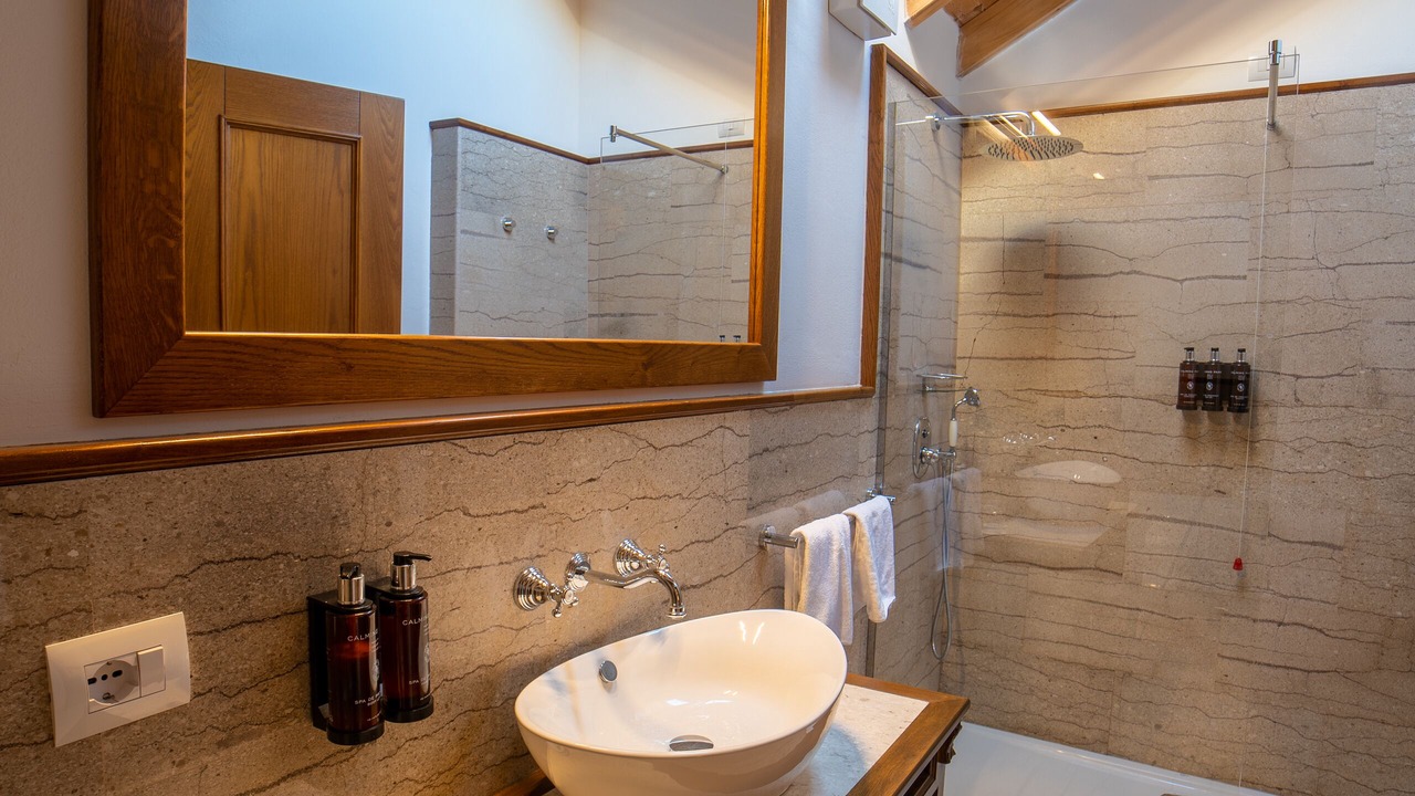 Photo of Bathroom in Permet