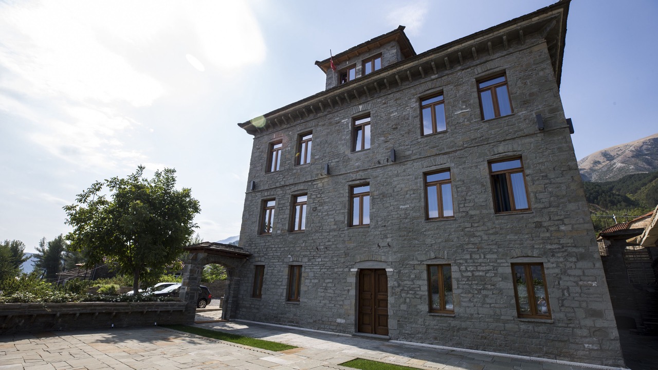 Photo of Outdoor in Permet