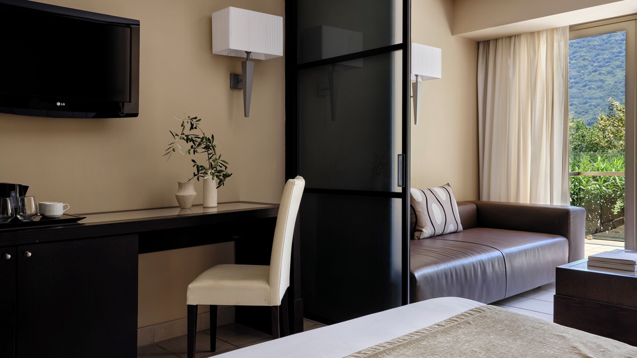 Photo of Bedroom in Parelia