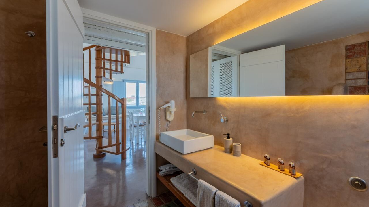 Photo of Bathroom in Kamari