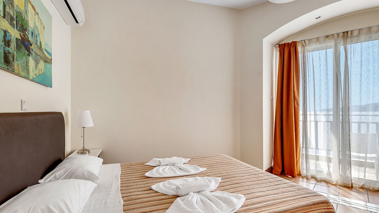 Photo of Bedroom in Poros