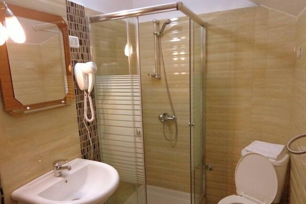 Photo of Bathroom in Farke