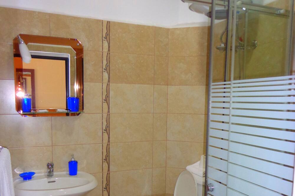 Photo of Bathroom in Farke