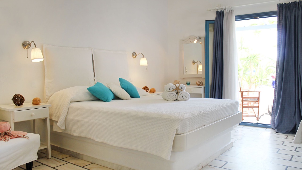 Photo of Bedroom in Drios