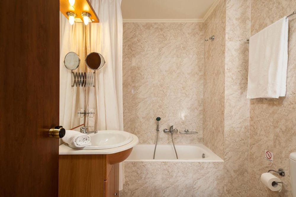 Photo of Bathroom in Tavronitis