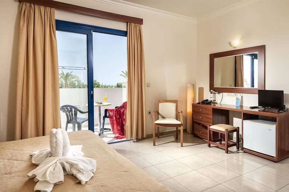 Photo of Bedroom in Tavronitis
