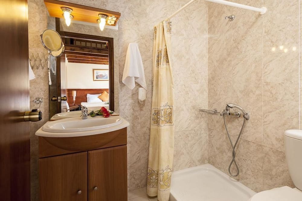 Photo of Bathroom in Tavronitis