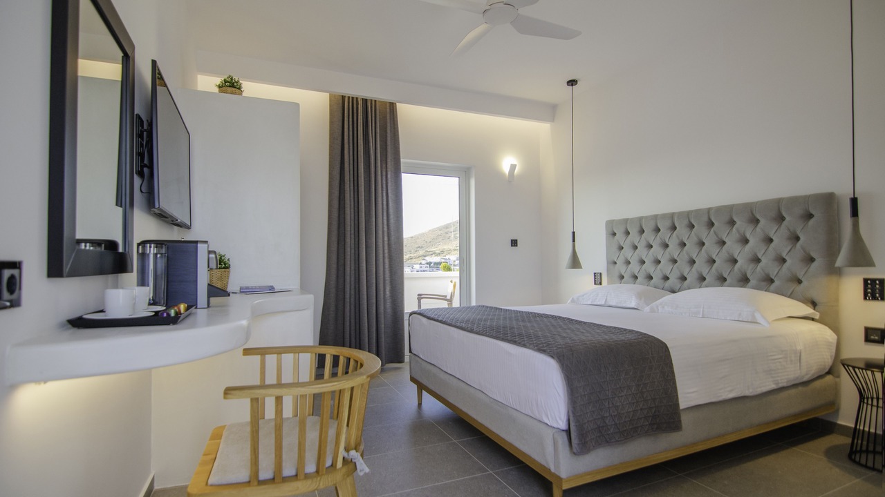 Photo of Bedroom in Ios Town