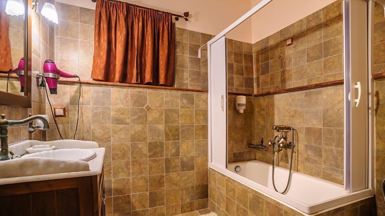 Photo of Bathroom in Agios Minas
