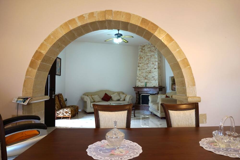 Photo of Livingroom in Topolia