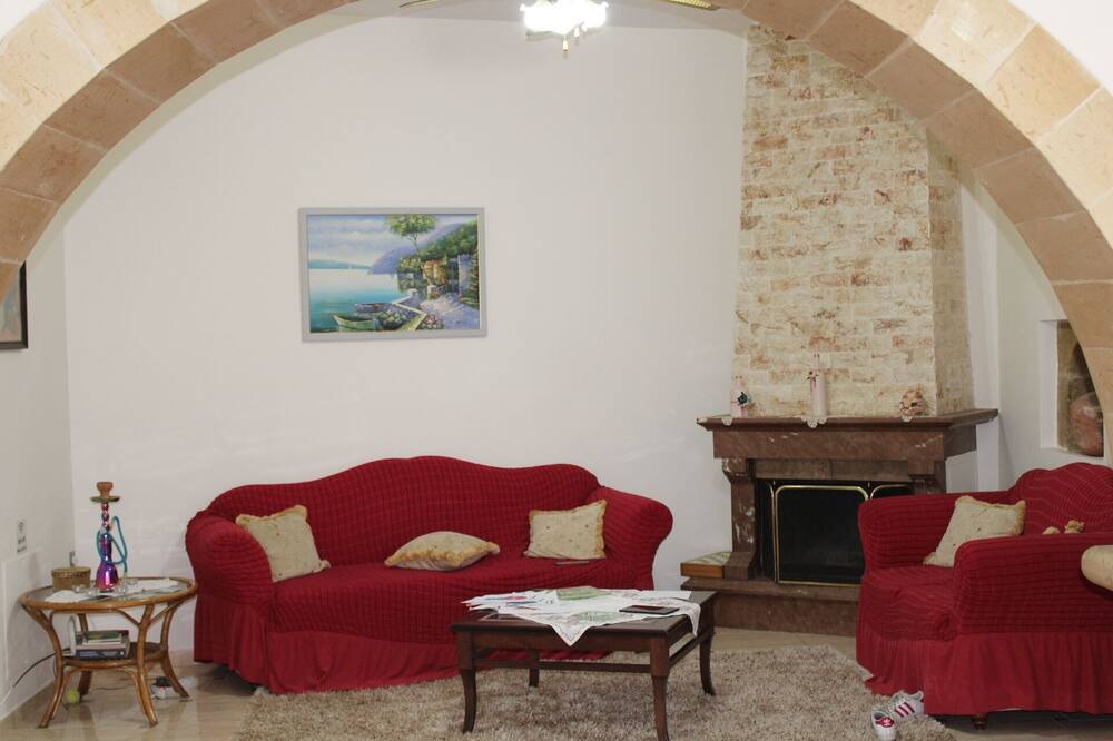 Photo of Livingroom in Topolia
