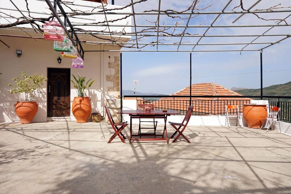 Photo of Patio Balcony in Topolia