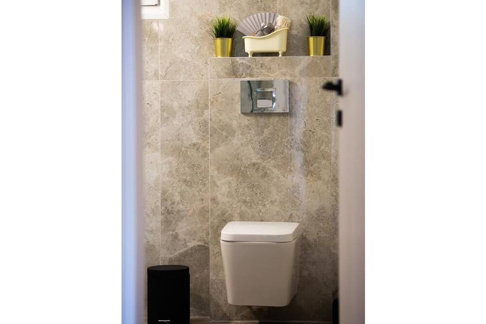 Photo of Bathroom in Neos Marmaras