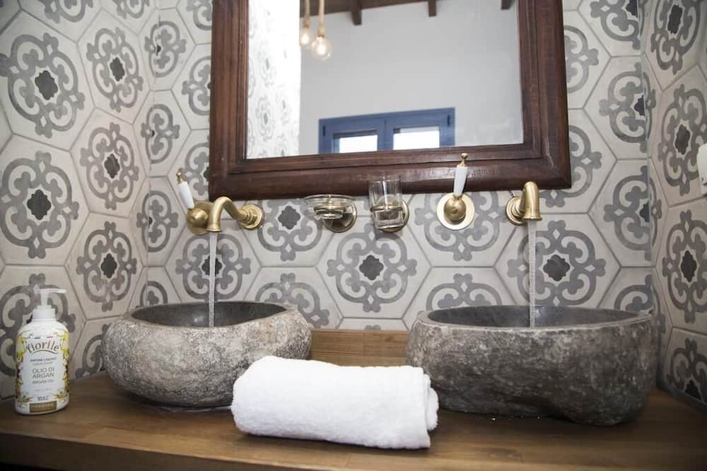 Photo of Bathroom in Evgiros