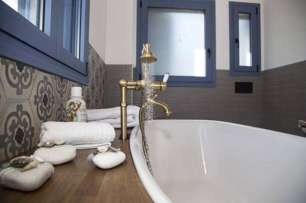 Photo of Bathroom in Evgiros