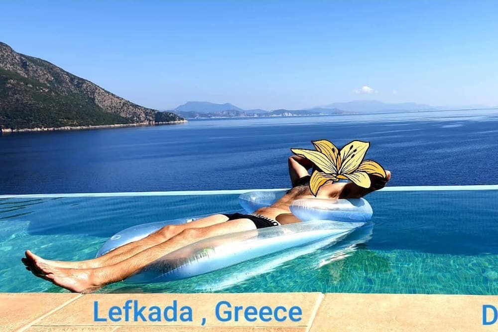 Photo of Outdoor in Evgiros