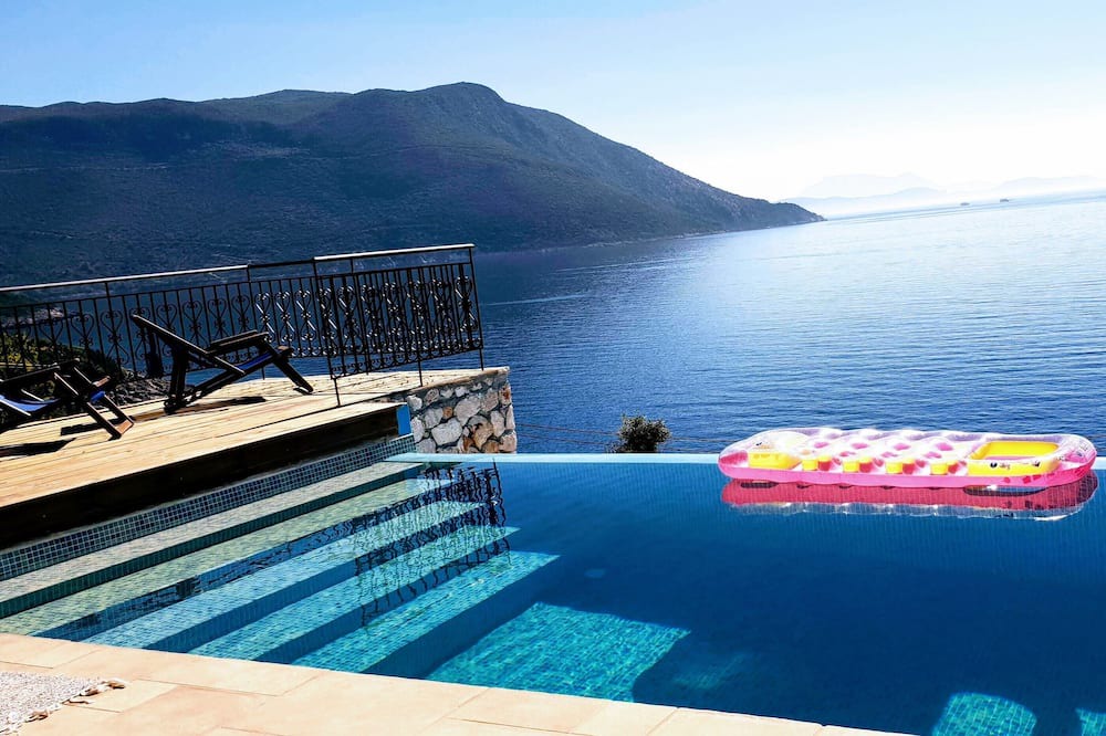 Photo of Outdoor in Evgiros