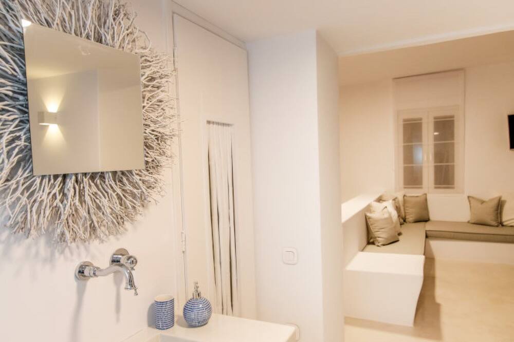 Photo of Bathroom in Tinos Town
