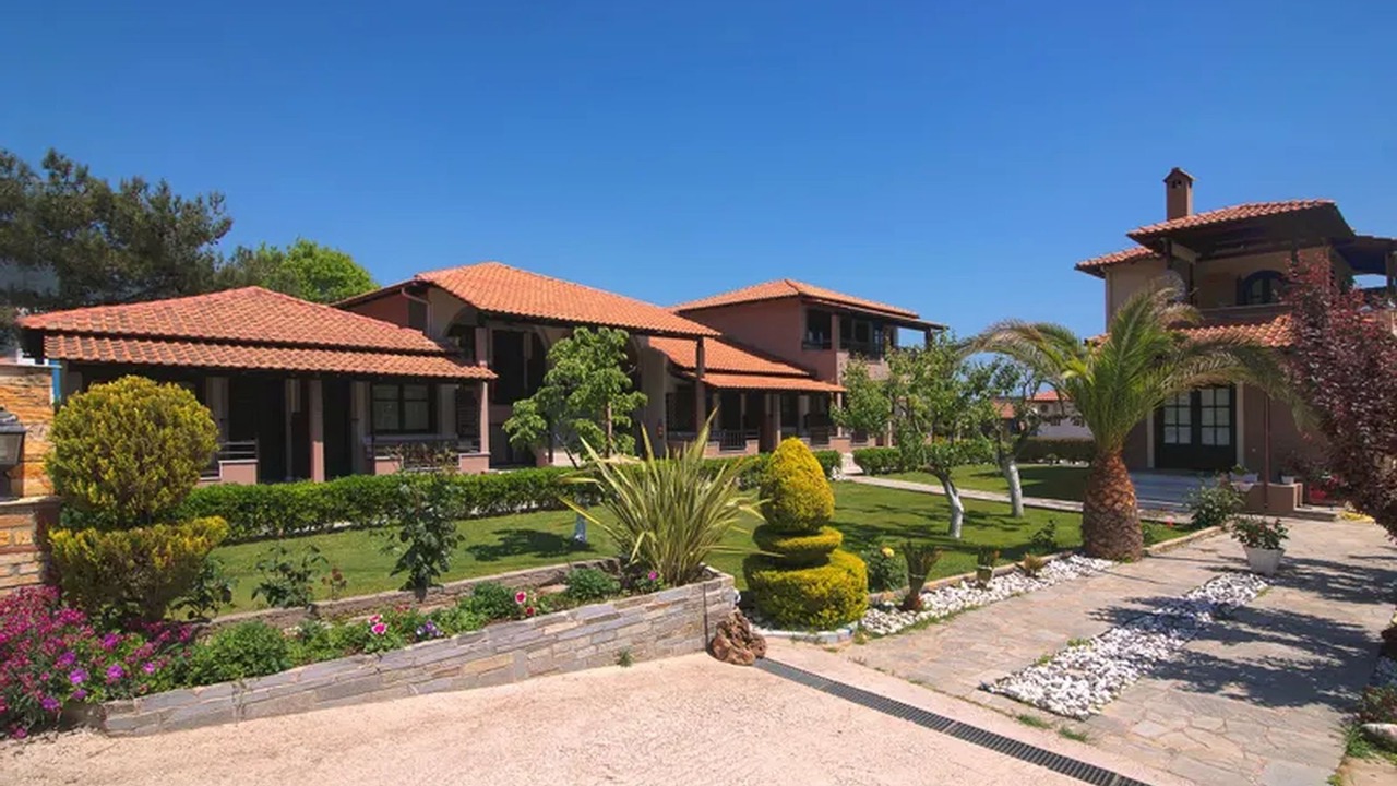 Photo of Outdoor in Chrisi Akti