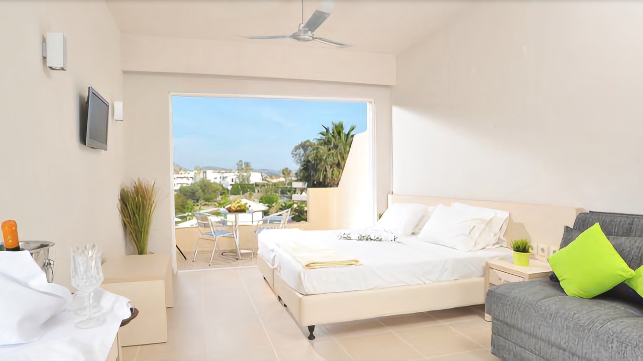 Photo of Bedroom in Lardos