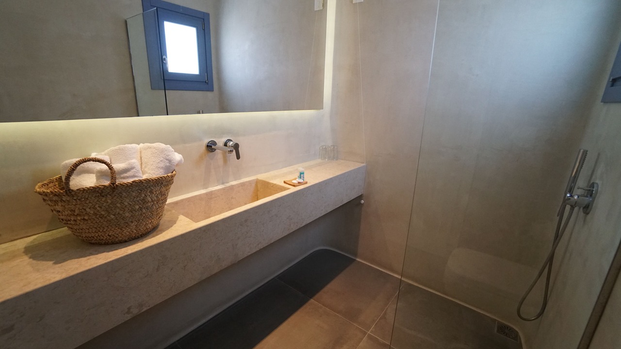 Photo of Bathroom in Glastros