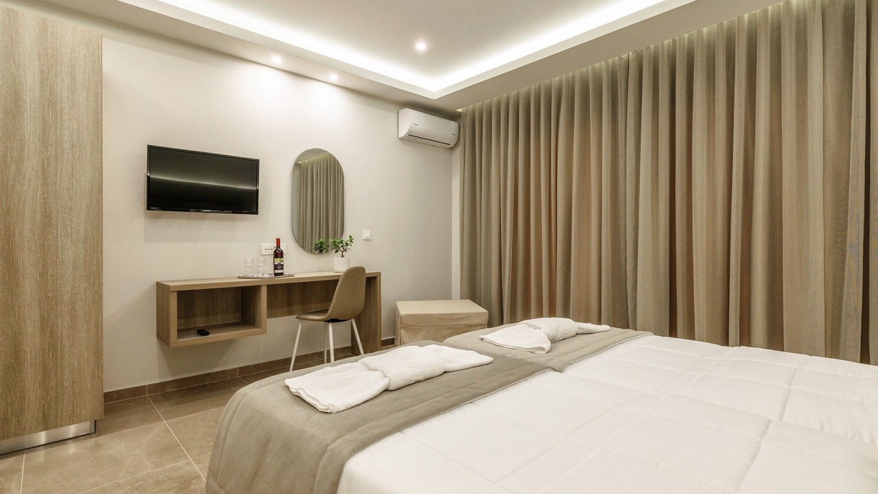 Photo of Bedroom in Amoudi