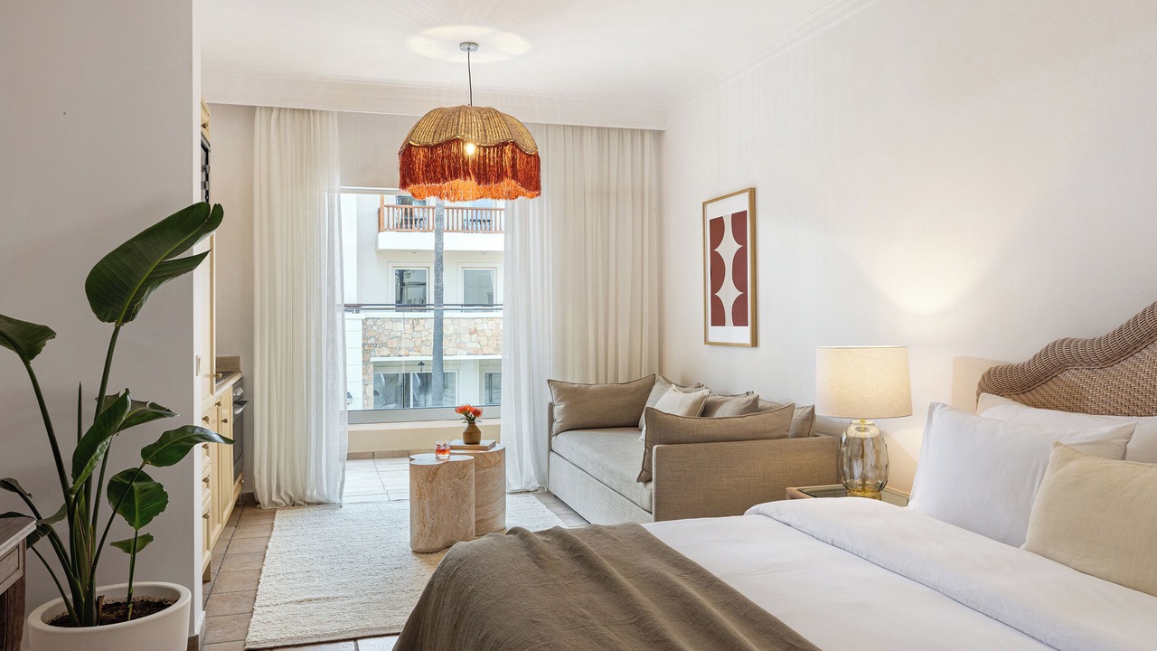 Photo of Bedroom in Adelianos Kampos