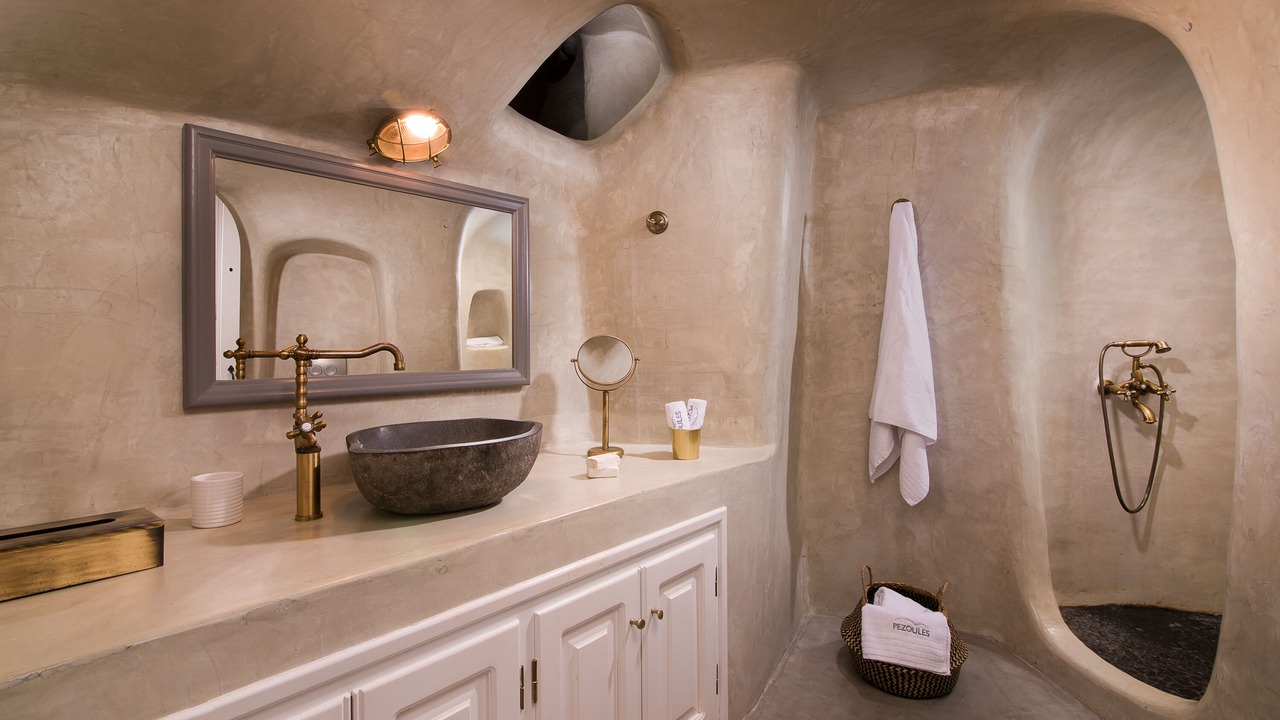 Photo of Bathroom in Oia
