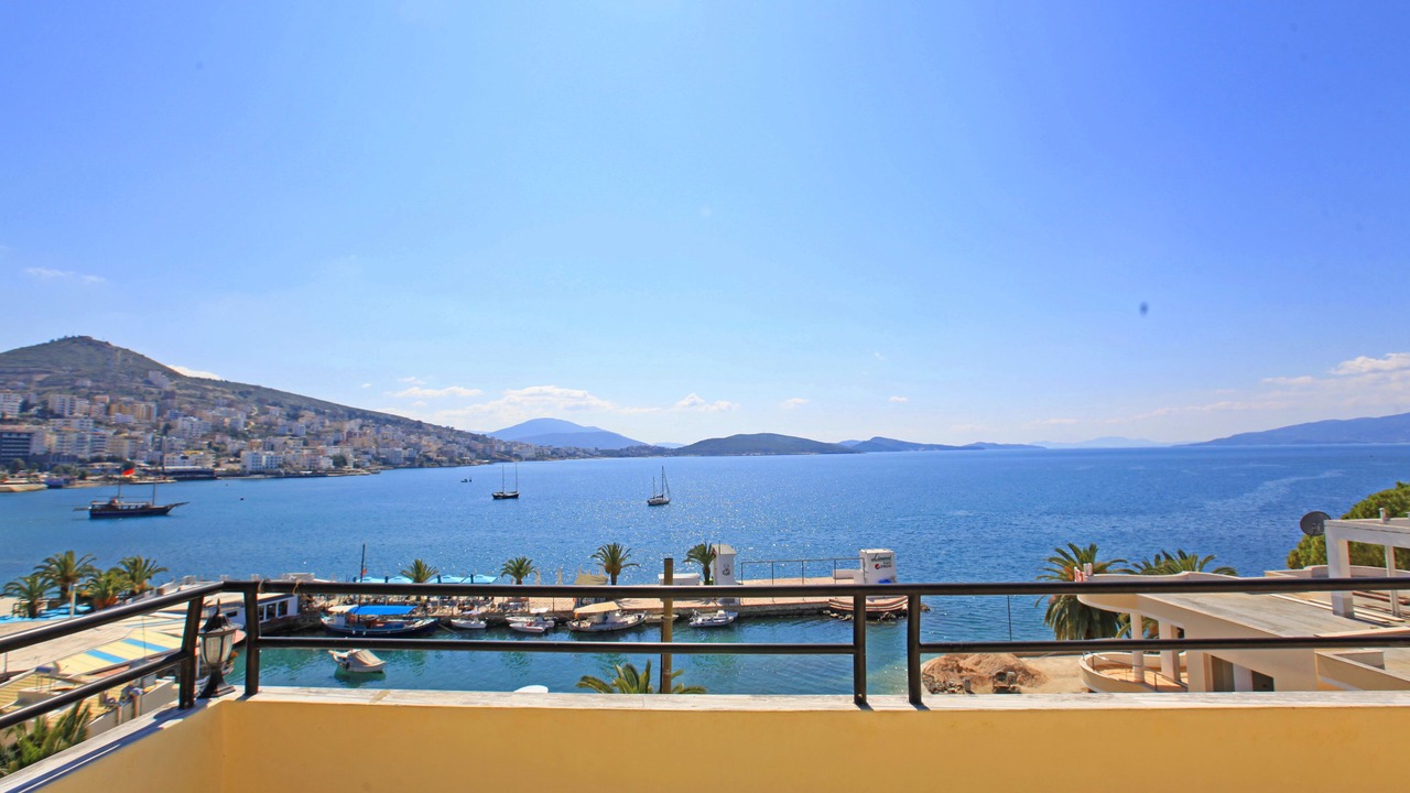 Photo of Patio Balcony in Qender