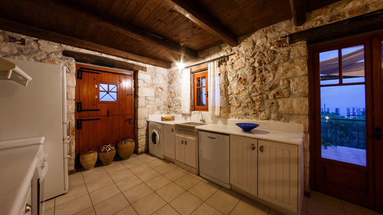 Photo of Others in Askos