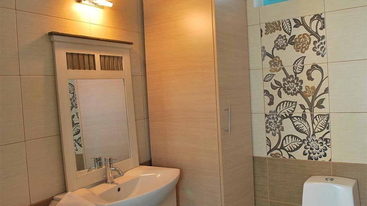 Photo of Bathroom in Apollonia