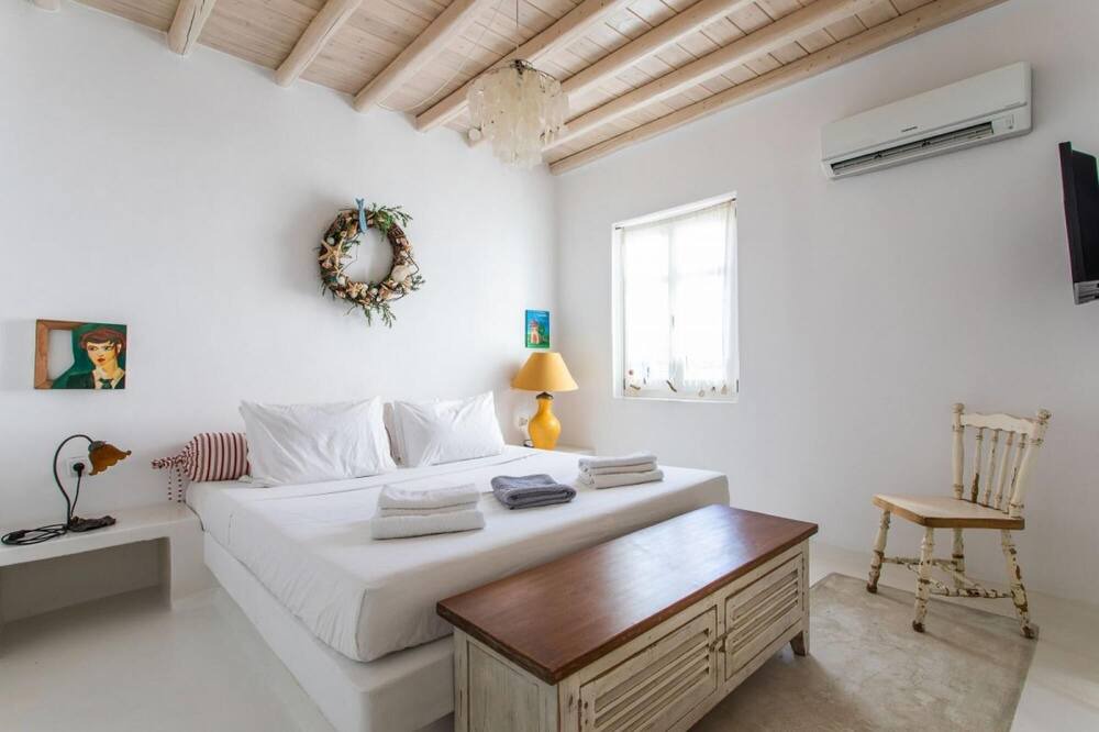 Photo of Bedroom in Ornos