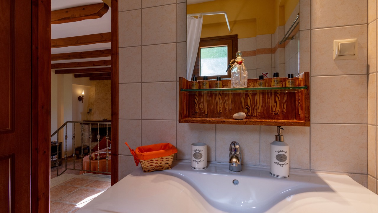 Photo of Bathroom in Sokraki