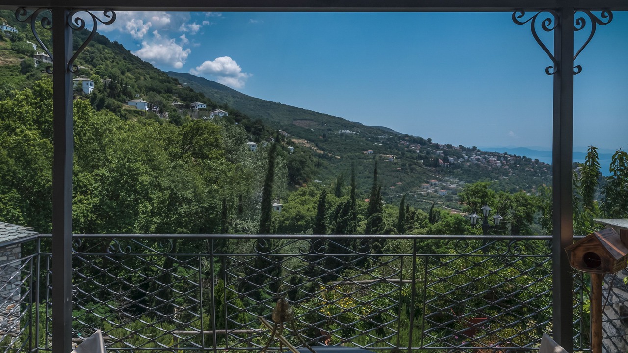 Photo of Patio Balcony in Makrynitsa